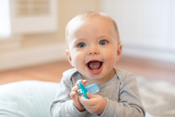 Why Babies Keep Biting the Bottle Nipple Instead of Sucking (And What It Actually Means)